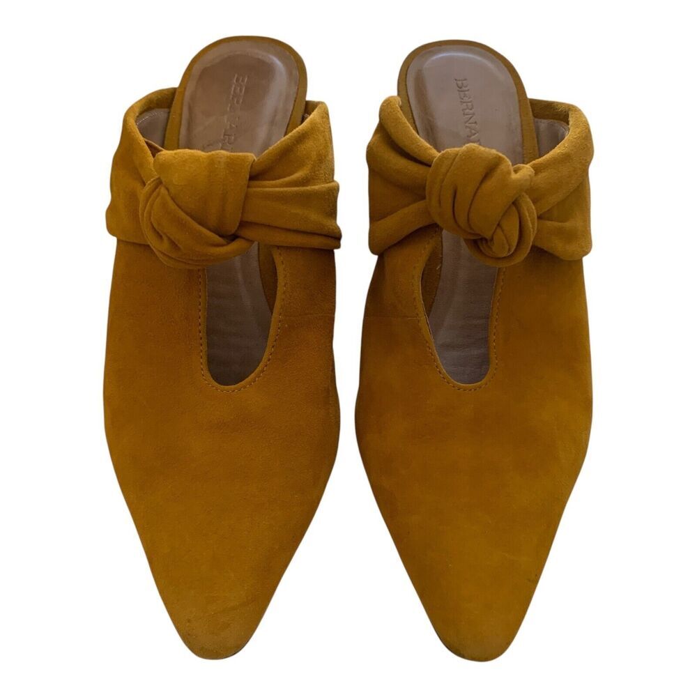 Bernardo Pumps Size 7.5 M US Mustard Yellow Suede Heels Close Toe Slip On Mules - Picture 3 of 16